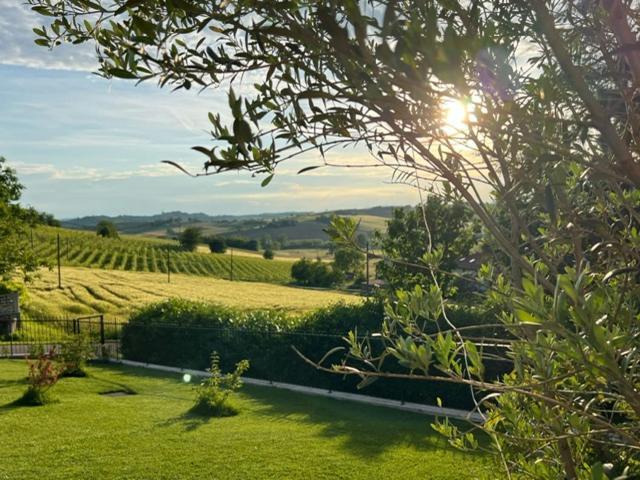Ermitage La Suite-Hermitage Al Tramonto-Hermitage Tra Le Vigne Cioccaro Di Penango Buitenkant foto